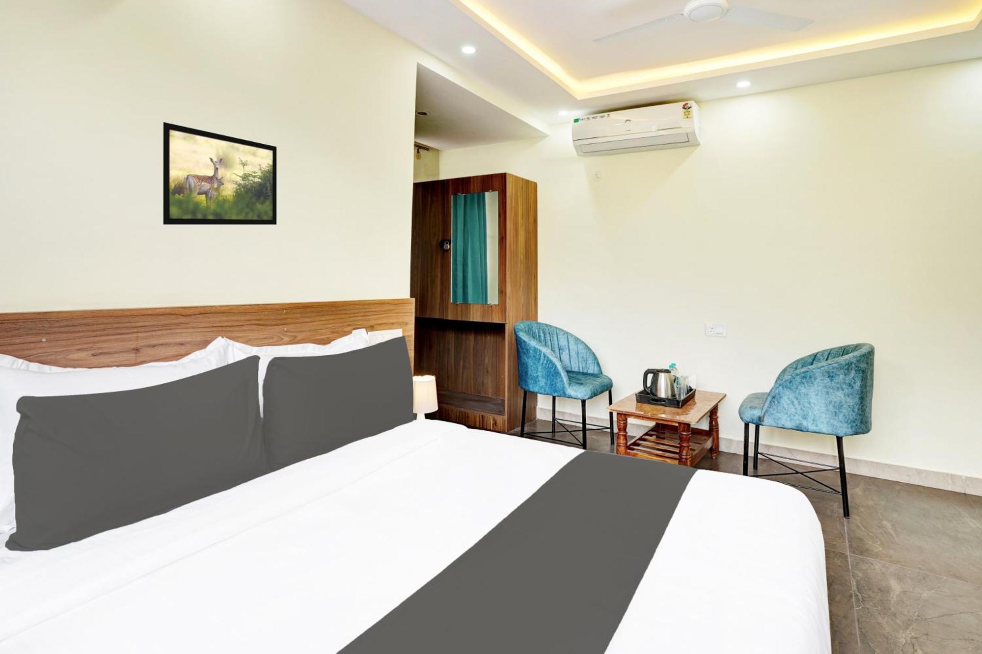 Hotel O Gayathri Metro Deluxe Μπανγκαλόρ Εξωτερικό φωτογραφία