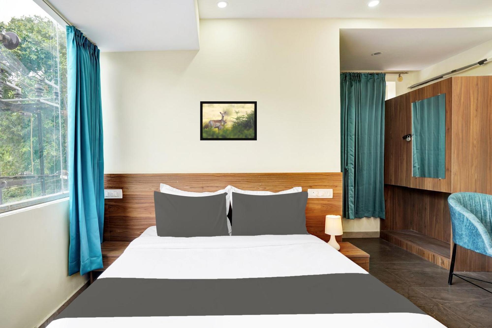 Hotel O Gayathri Metro Deluxe Μπανγκαλόρ Εξωτερικό φωτογραφία